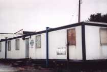 Sunshine Radio studios were in this portacabin from late 1981. It was at the back o f the Sands Hotel about 12 miles north of Dublin.
